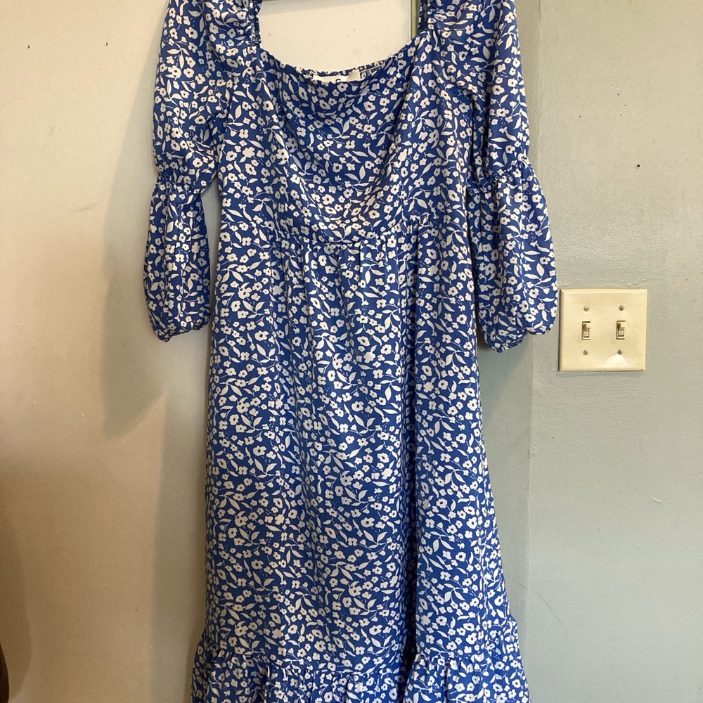 Commense Square Neck 3/4 Sleeve Midi Dress